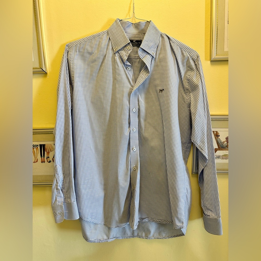 Southern Point Co. Long Sleeve Button Down Size Medium